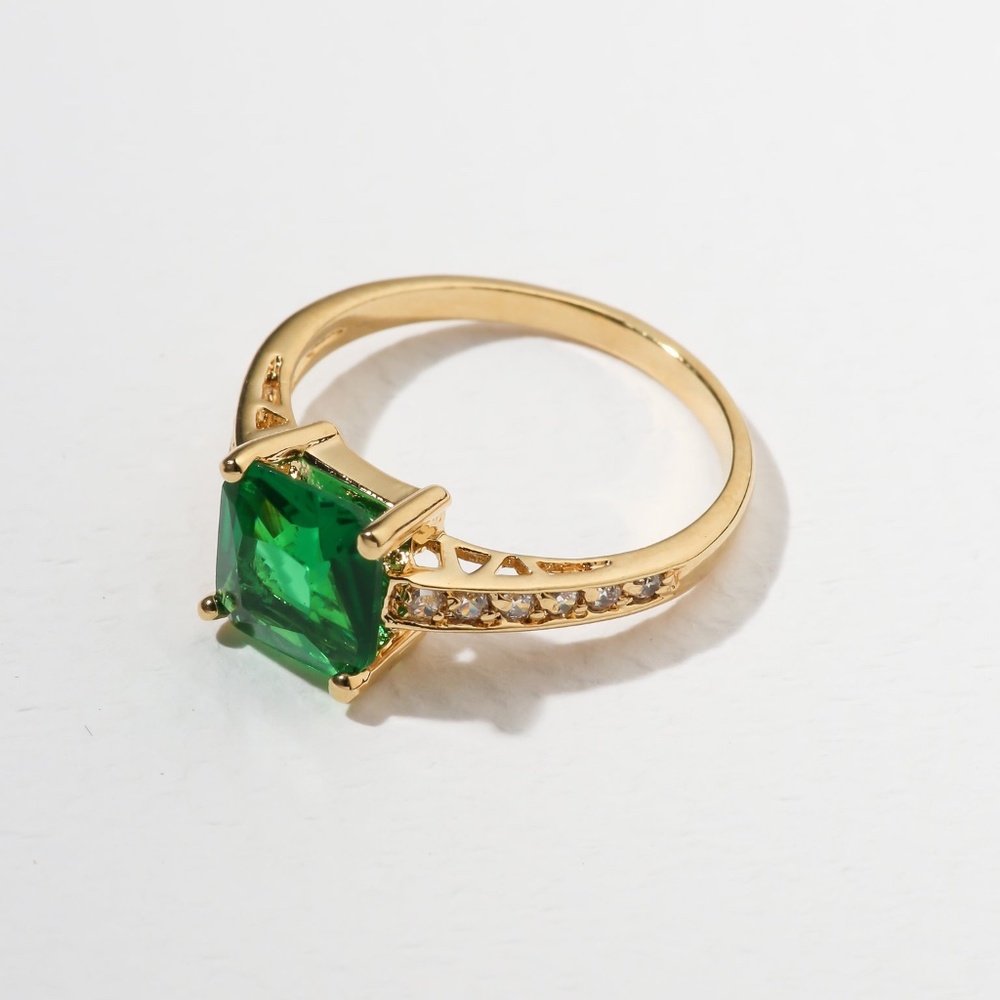 New Vanessa Mooney The Future Ring